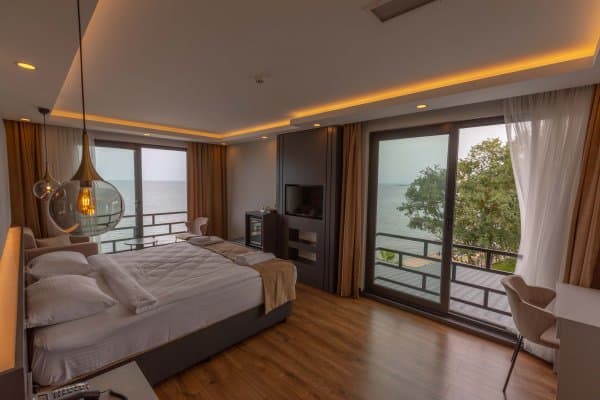 Superior Family Oda 1