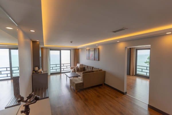 Superior Family Oda 4