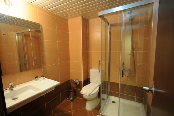 Standart Oda Havuz Manzaralı 3