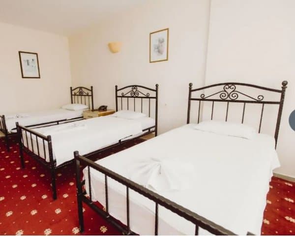 Standart Dört Kişilik Oda 4