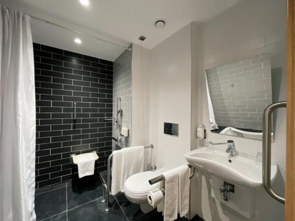 Standart room / Queen Bed 4