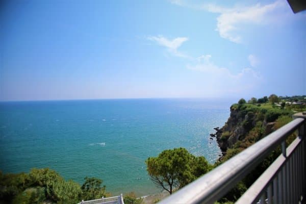 Üç Kişilik Oda Deniz Manzaralı 3
