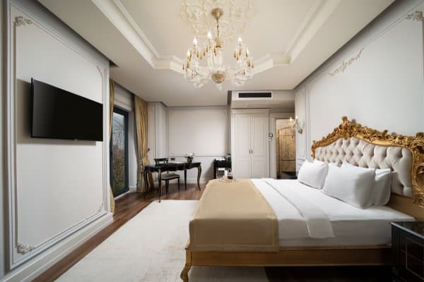 Corner King Room Sea View Balcony	 2