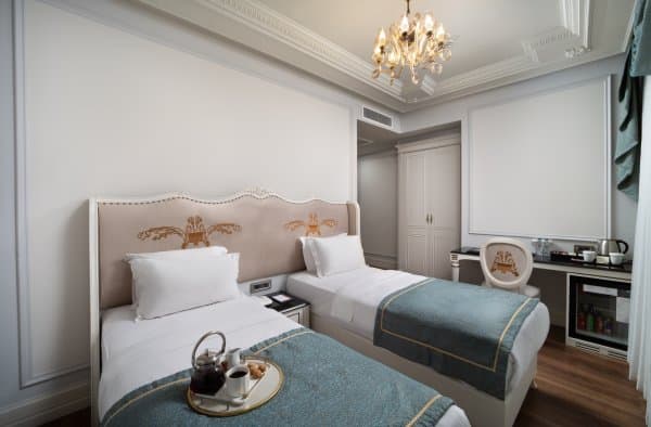 Classic Twin Room City View	 1