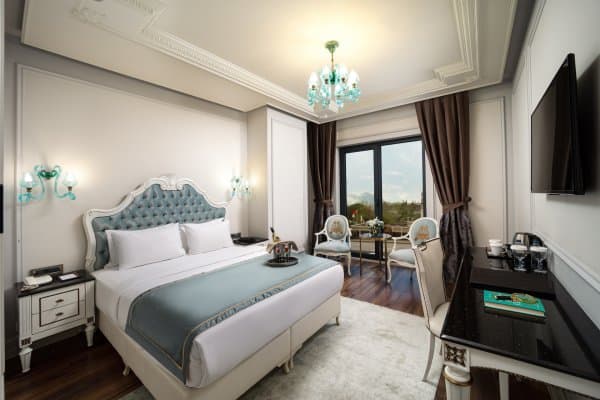 Deluxe Double Room City View	 1