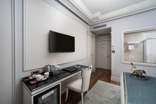 Deluxe Double Room City View	 3