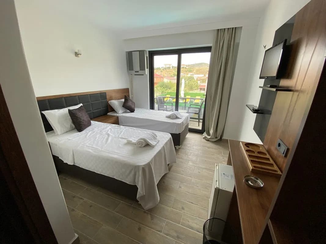 Standart Yol Manzaralı Oda 1