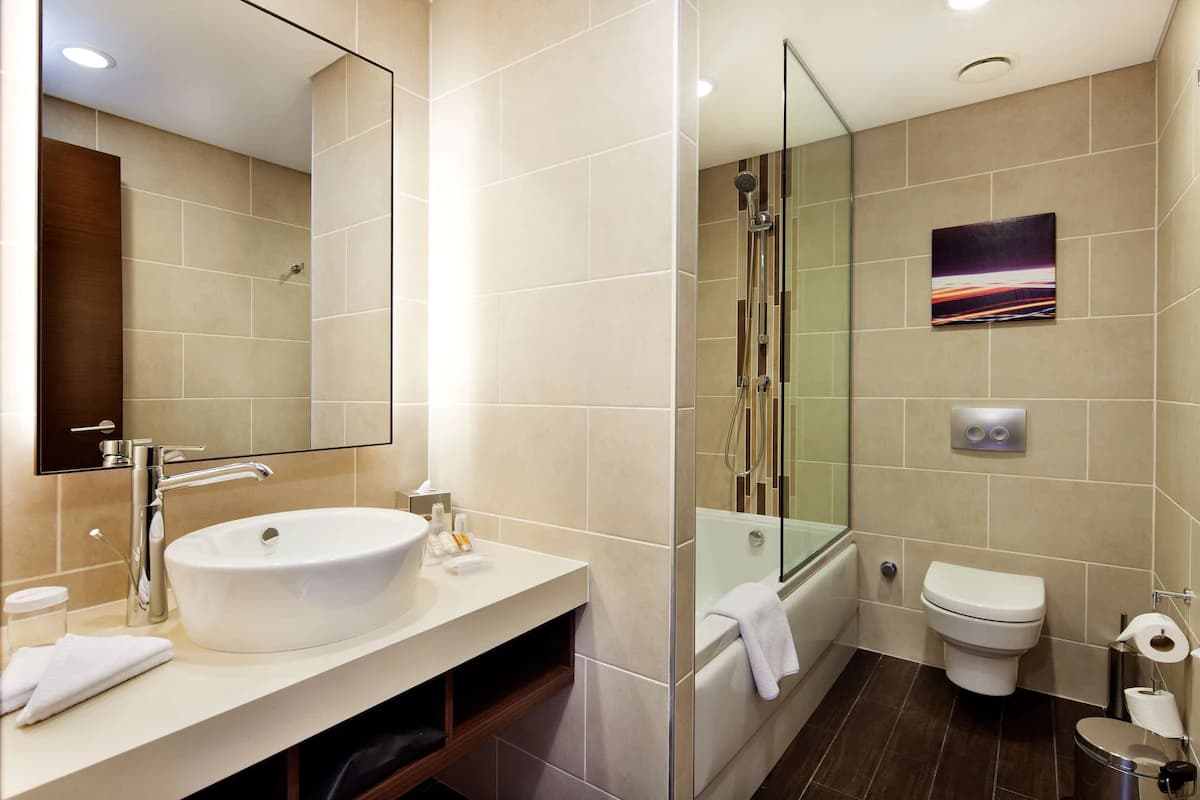 Twin Room 3