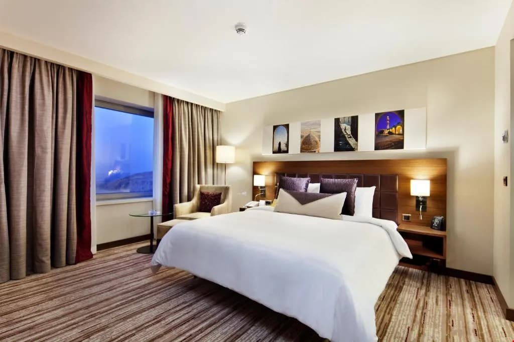 Queen Room 2