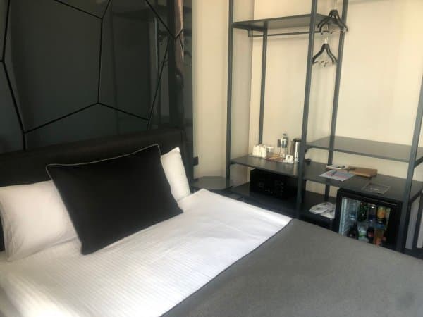 Standart Oda İç Mekan Manzaralı 1