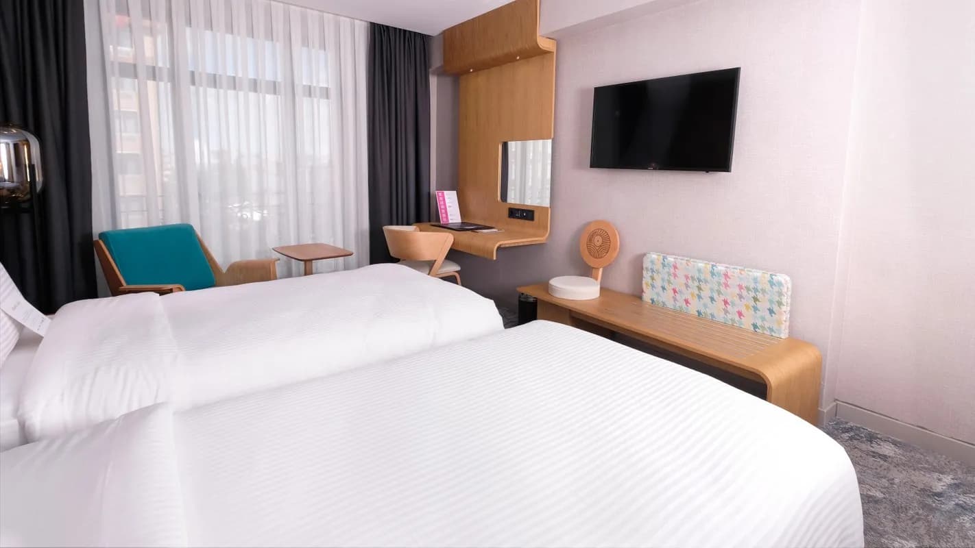 Deluxe Triple Room 2