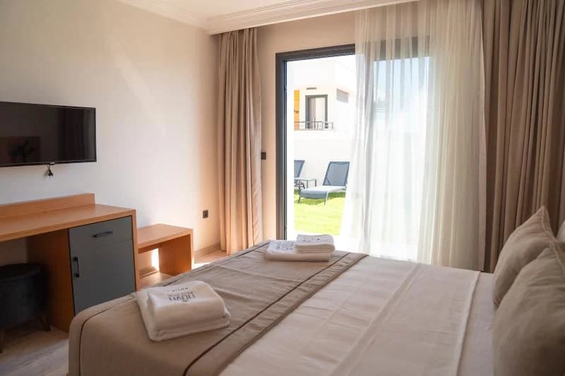 Prive Suite Pool View, Havuz Manzaralı, Bahçe Katı 1