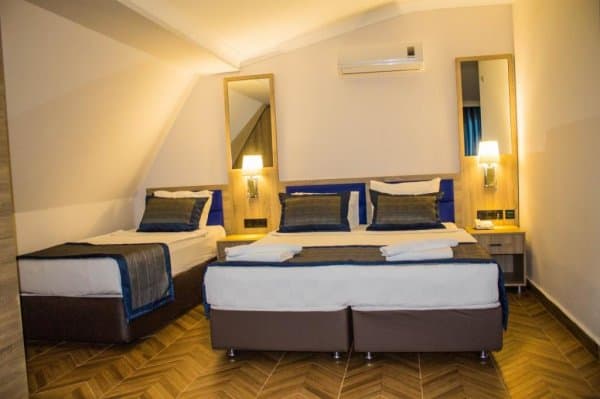 Deniz Manzaralı Oda 1