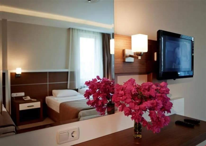 Standart Oda Deniz Manzaralı Balkonlu 3