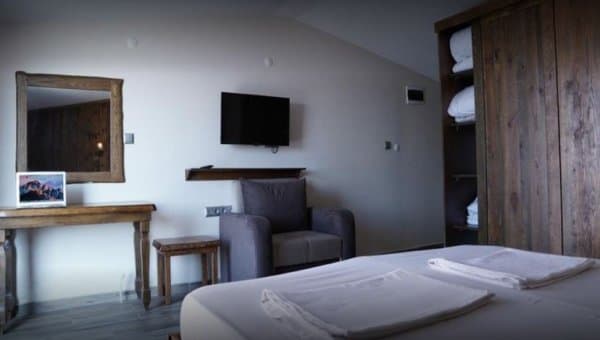 Bahçe Deniz Manzaralı Deluxe Oda 3