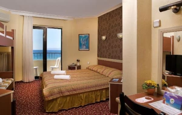 Aile Odası Deniz Manzaralı 1