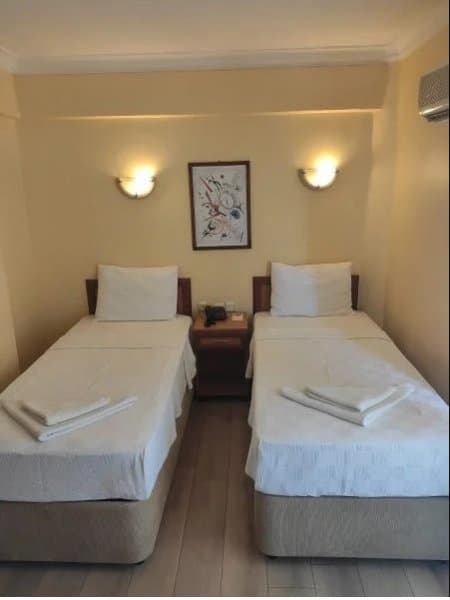 Kara Manzaralı Standart Oda 1