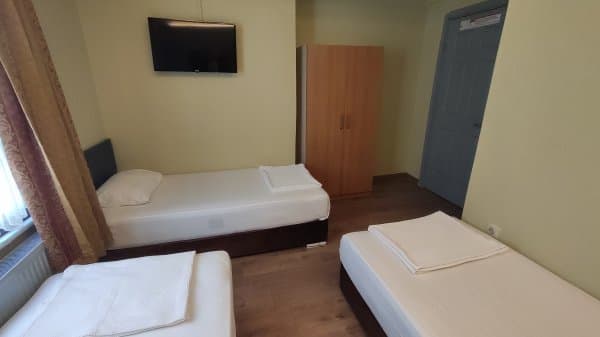 Üç Yataklı Standart Oda 2