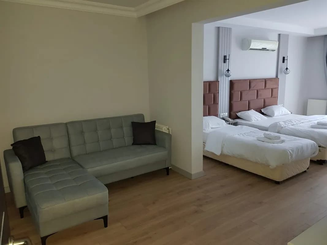 Deluxe Üç Kişilik Oda 2