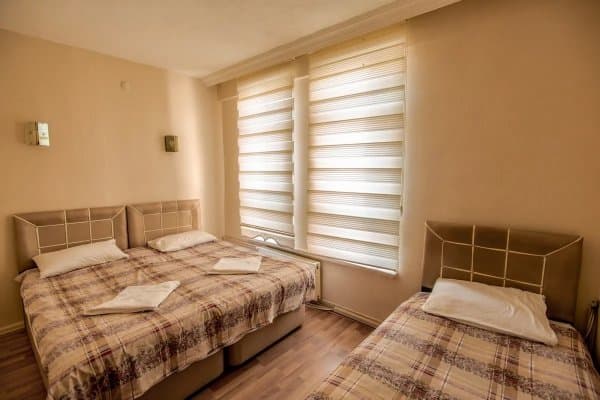 Üç Kişilik Standart Oda 1