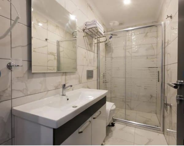 Deluxe Double Room 4