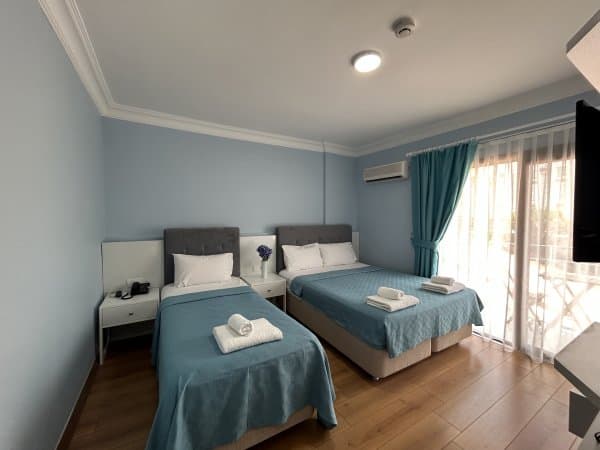 Family Partial Seaview 1