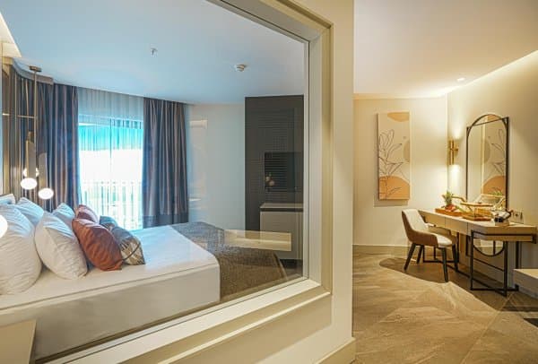 Yandan Deniz Manzaralı Standart Oda 2