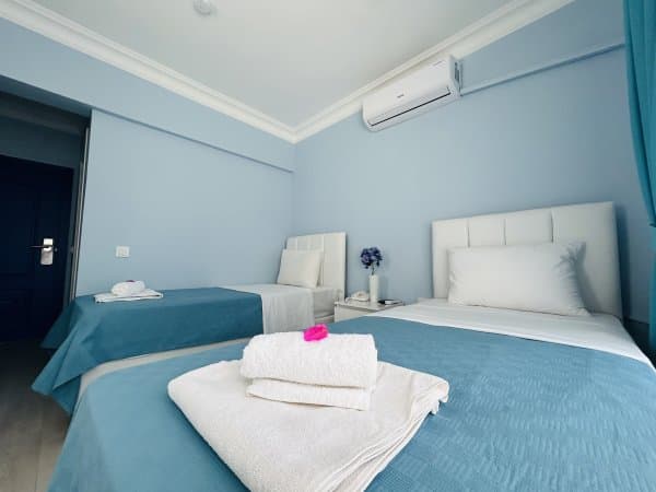 Classic Twin Room No View 2