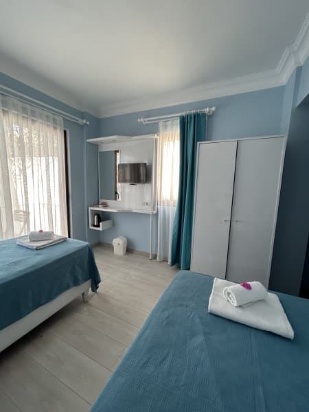 Classic Twin Room No View 3