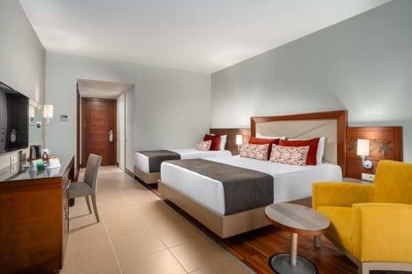 Teras Jakuzili Standart Oda  2