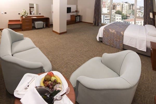 Boğaz Manzaralı Suit Oda  3