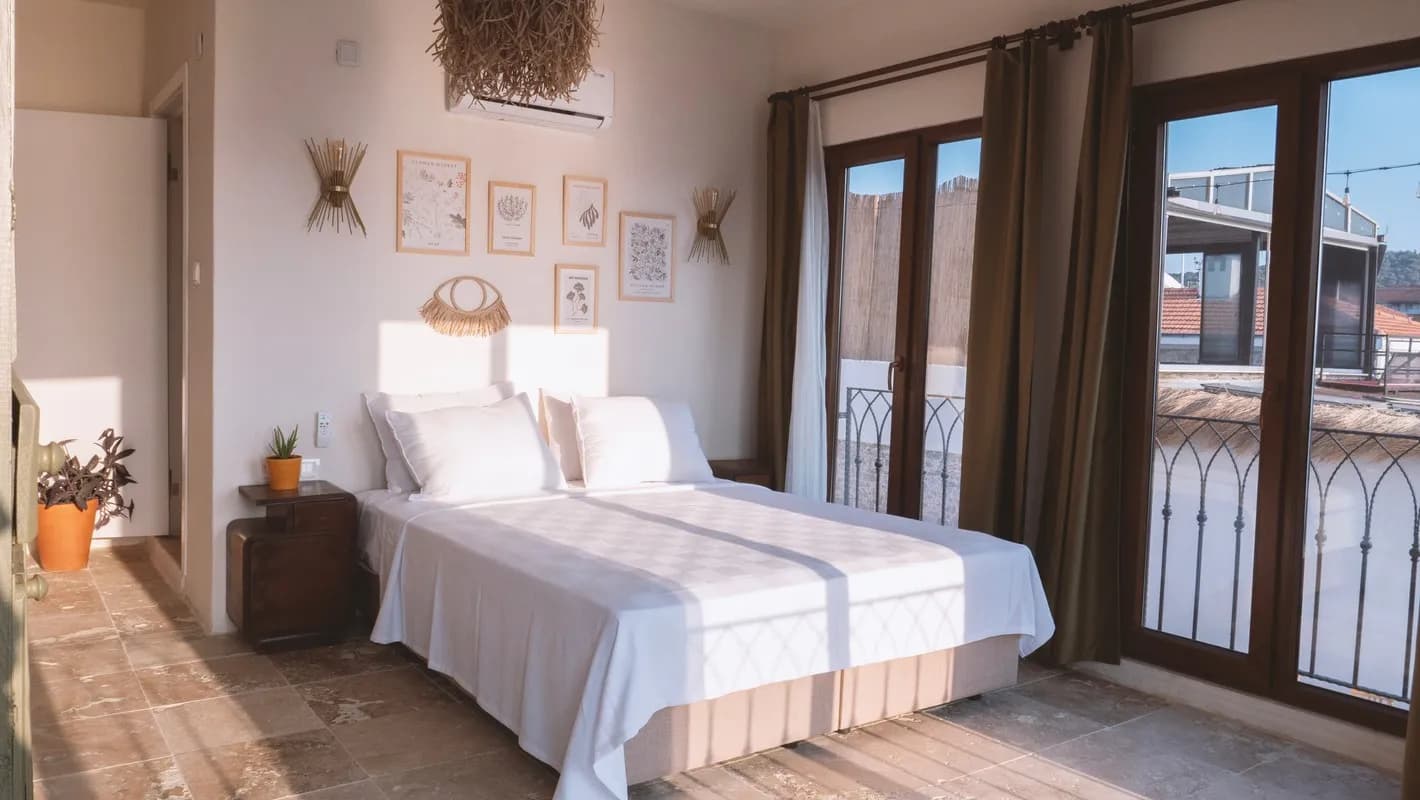 Kısmi Deniz Manzaralı Deluxe Oda 2