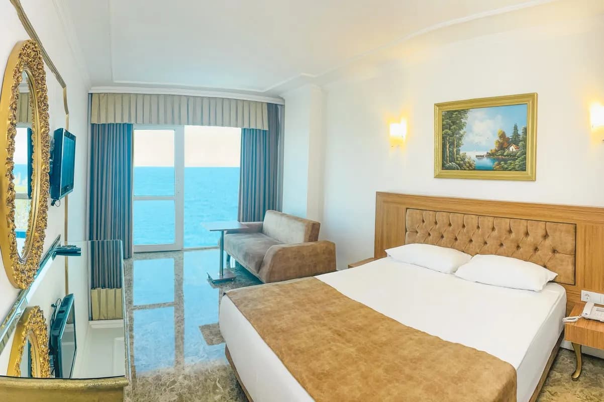 Standart Double Yandan Deniz Manzaralı Oda 1