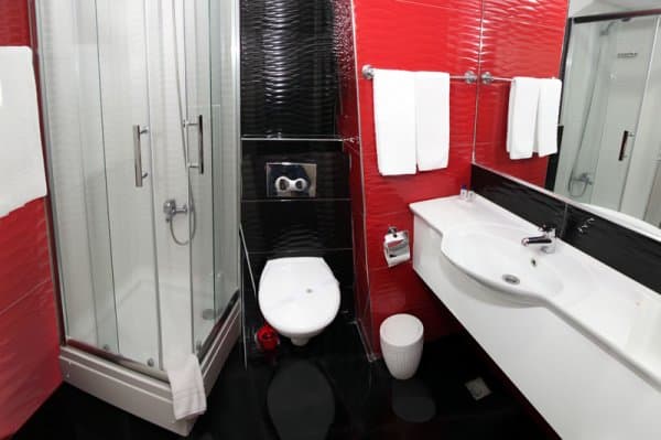 Standart Double Yandan Deniz Manzaralı Oda 4