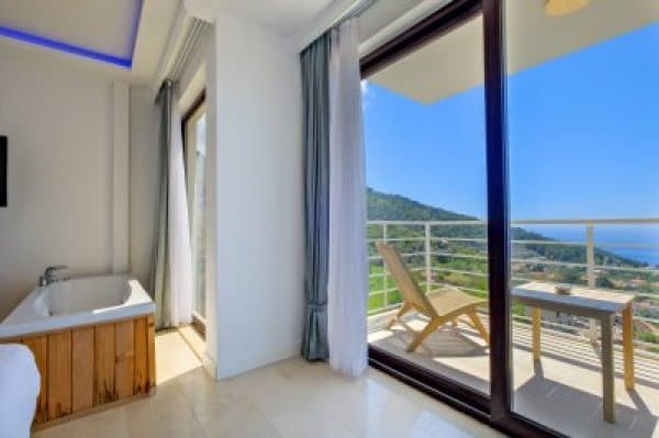 Deluxe Double Room with Jakuzi and Sea view 4
