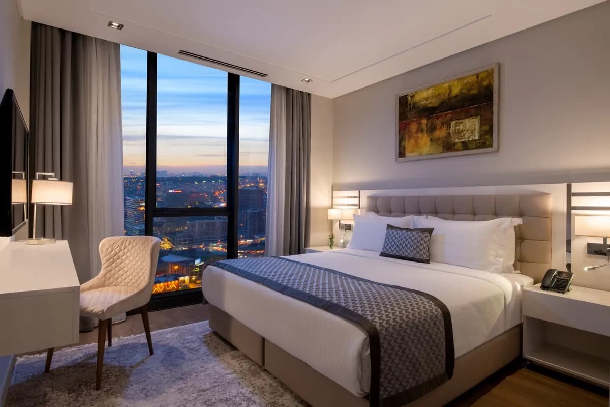 Deluxe Two Bedroom 2