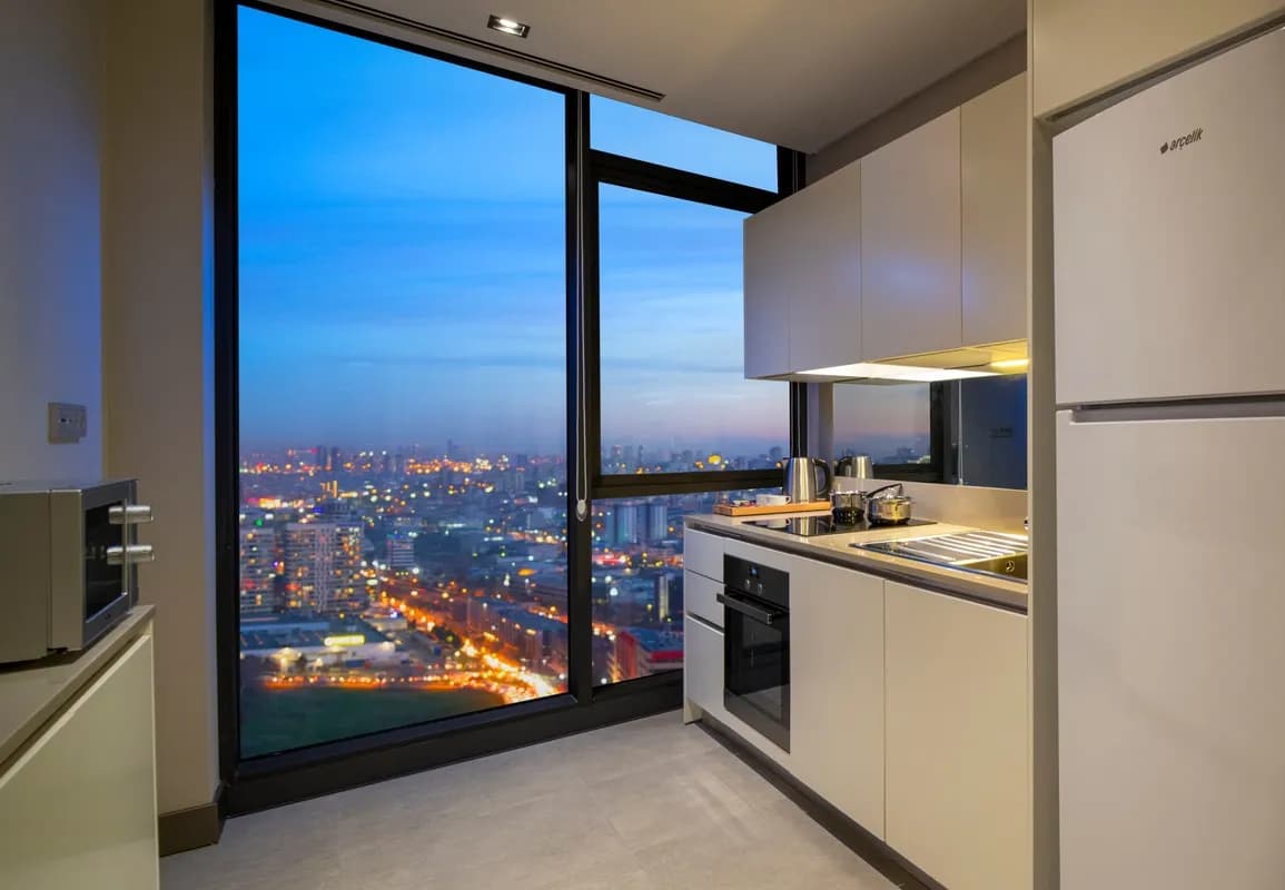 Deluxe Two Bedroom 3