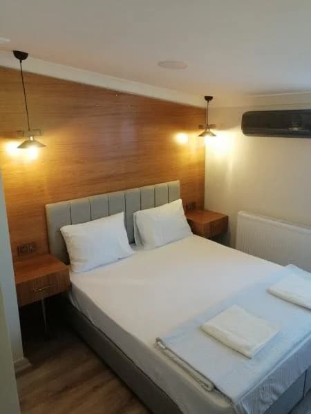 Balkonlu Çift Kişilik Double Yataklı Oda	 1