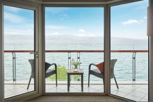 Jakuzili Senior Suit 4