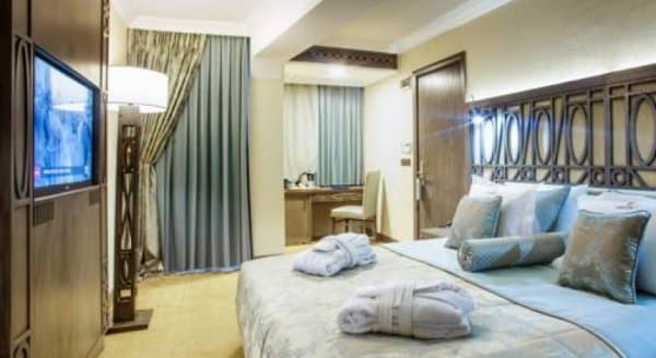 Deluxe Room 2
