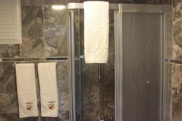 Üç Kişilik Oda Deniz Manzaralı 4