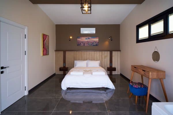 Deluxe Bungalov	 1