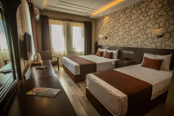 KALE MANZARALI STANDART SİNGLE ODA 1