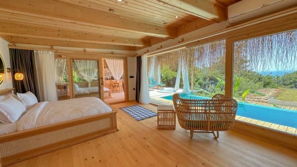 Mercan ( Exclusive Honeymoon - Deniz Orman Manzaralı Özel Havuzlu ve Jakuzili ) 2