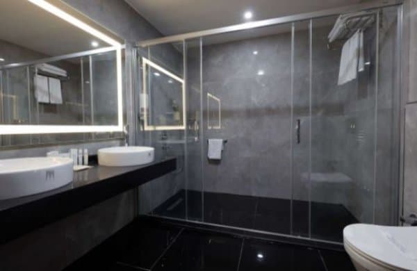 Şehir Manzaralı Standart Oda 3