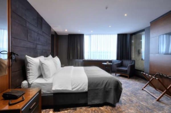 Şehir Manzaralı Standart Oda 4