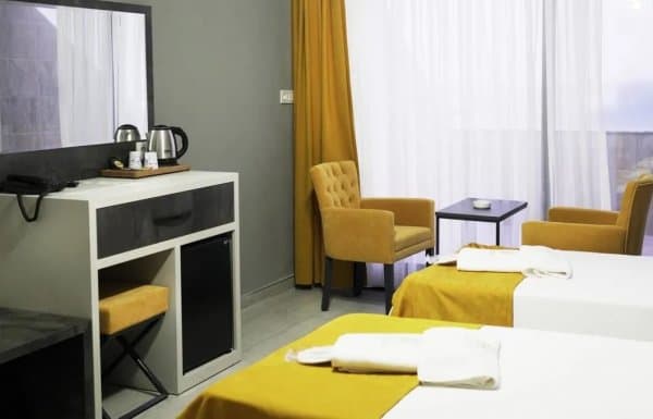 Deniz Manzaralı Balkonlu Oda 2