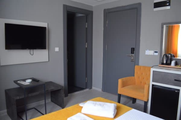 Manzarasız Ekonomik Oda 2