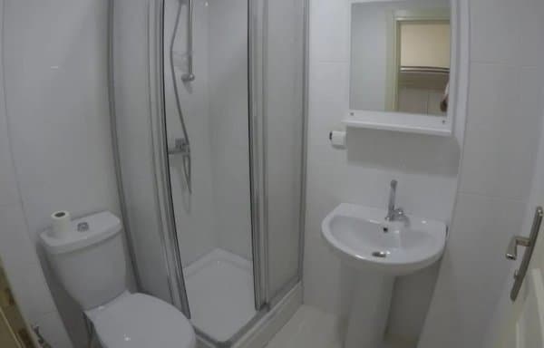 Üç Kişilik Oda	 3