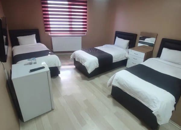 Üç Kişilik Oda	 2